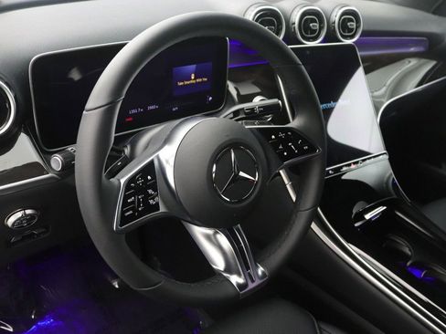 Certified 2026 Mercedes-Benz GLC 300 image 17