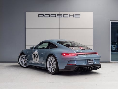 Certified 2024 Porsche 911 S/T image 3