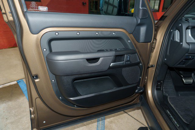 Used 2025 Land Rover Defender 130 X AWD/4WD image 12