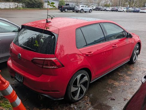 Certified 2020 Volkswagen GTI SE image 4