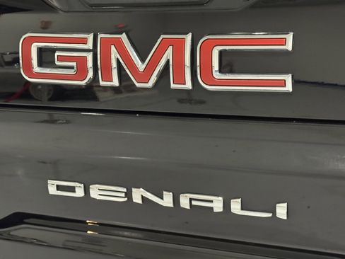 Used 2024 GMC Sierra 2500 Denali w/ Technology Package image 45