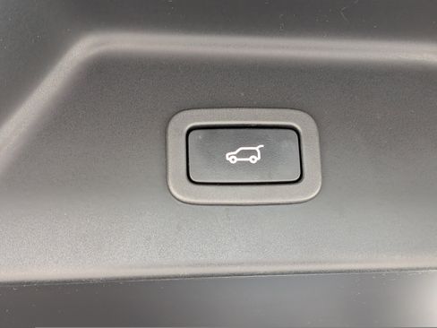 Used 2018 Land Rover Range Rover HSE AWD/4WD image 14