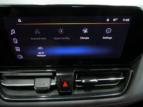 Used 2024 Chevrolet TrailBlazer RS w/ Convenience Package image 21