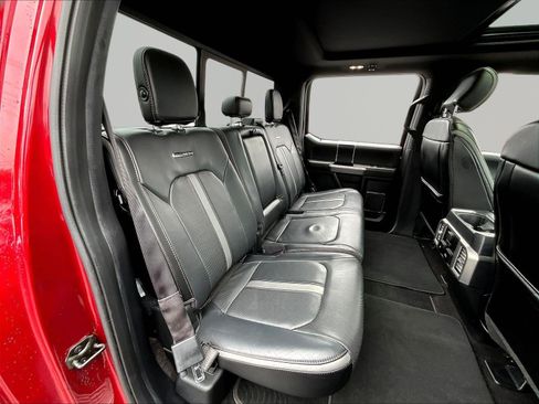 Used 2018 Ford F150 Platinum w/ Equipment Group 701A Luxury AWD/4WD image 26
