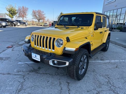 Used 2021 Jeep Wrangler Unlimited Sahara image 12