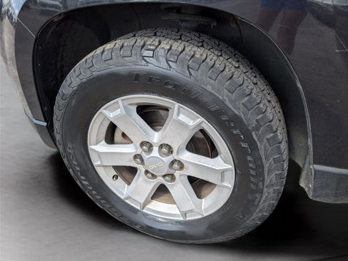 Used 2014 GMC Acadia SLE FWD image 36