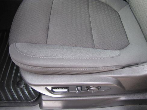 Used 2023 Chevrolet Silverado 2500 LT w/ Convenience Package image 22