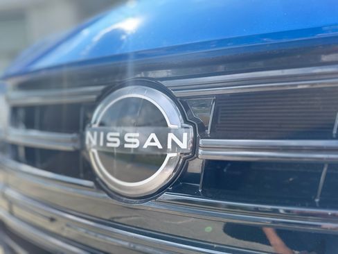 Used 2024 Nissan Versa S w/ Trunk Package image 8