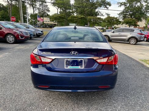 Used 2012 Hyundai Sonata GLS w/ Popular Equipment Pkg FWD image 9