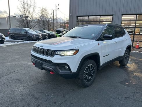 New 2026 Jeep Compass Trailhawk image 6