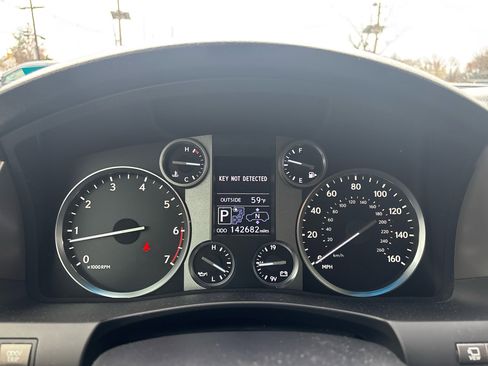 Used 2015 Lexus LX 570 4WD image 24