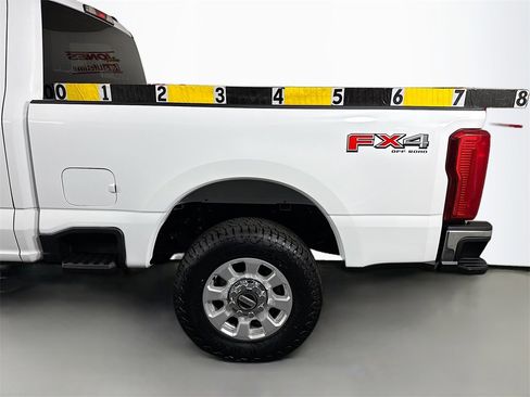 Used 2024 Ford F250 XLT w/ FX4 Off-Road Package image 14