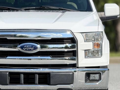 Used 2015 Ford F150 Lariat w/ Equipment Group 501A Mid RWD image 15