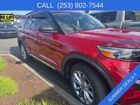 Used 2020 Ford Explorer XLT w/ Equipment Group 202A AWD/4WD image 9