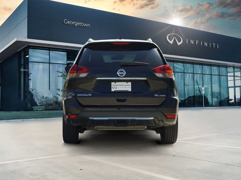 Used 2018 Nissan Rogue SL image 6