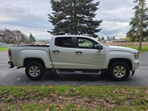 Used 2020 GMC Canyon 2WD Crew Cab image 8