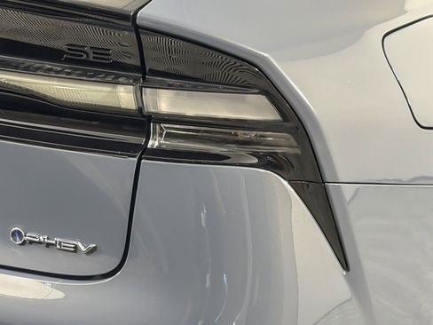 Used 2026 Toyota Prius Plug-In Hybrid image 26