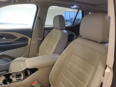 Used 2022 GMC Terrain Denali w/ Denali Premium Package image 21