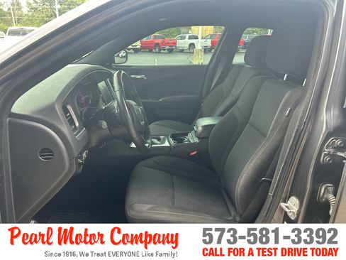 Used 2016 Dodge Charger R/T w/ Blacktop Package RWD image 11