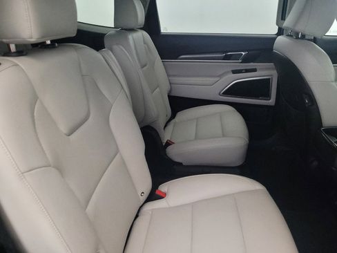 Used 2022 Kia Telluride S AWD/4WD image 19