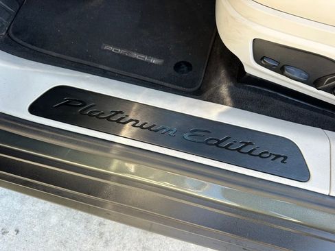 Used 2023 Porsche Panamera Platinum Edition image 23