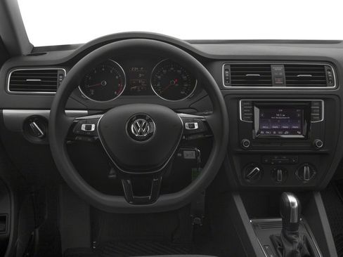 Used 2018 Volkswagen Jetta SEL FWD image 7