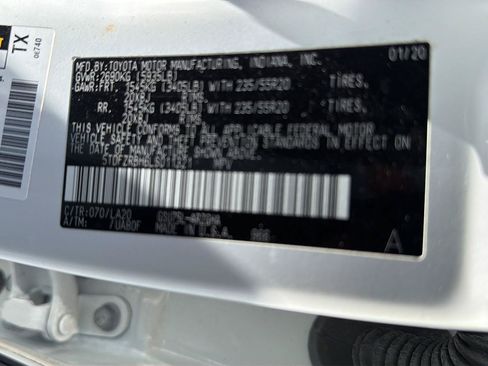 Used 2020 Toyota Highlander Platinum AWD/4WD image 46
