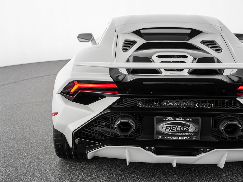 Used 2024 Lamborghini Huracan Tecnica RWD image 43