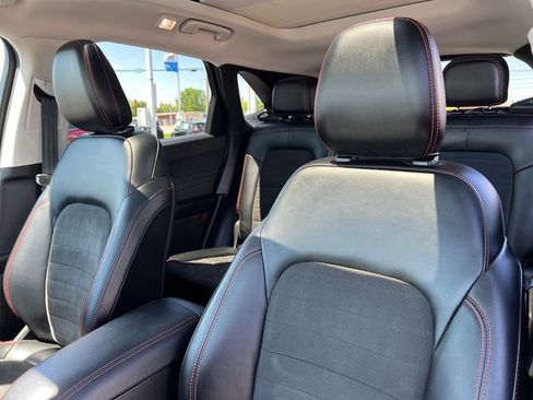 Used 2022 Ford Escape SEL w/ SEL Stealth AWD Package image 25