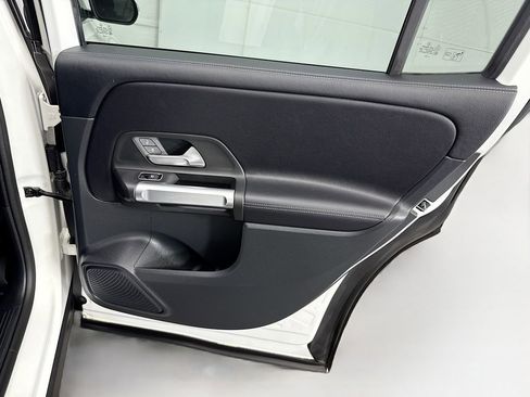 Certified 2022 Mercedes-Benz GLB 250 GLB 250 image 25