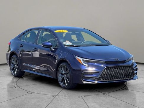 Used 2025 Toyota Corolla SE FWD image 8