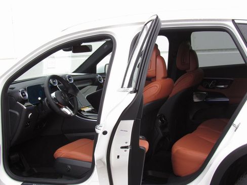 New 2026 Mercedes-Benz GLC 300 4MATIC image 13