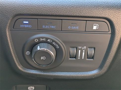 New 2025 Jeep Grand Cherokee Overland w/ Trailer Tow Package image 23