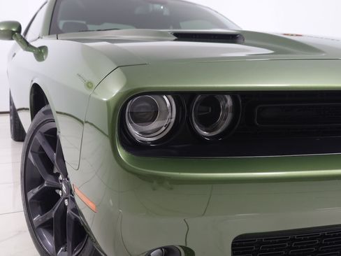 Used 2023 Dodge Challenger SXT w/ Plus Package RWD image 20