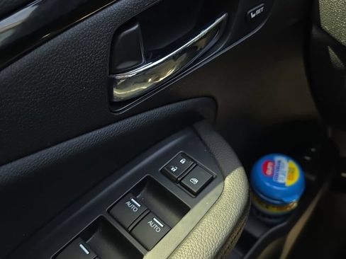 Used 2020 Honda Pilot Touring image 12