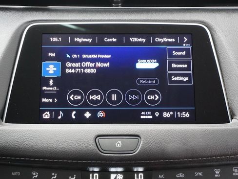 Used 2023 Cadillac XT4 Luxury w/ Cold Weather Package image 14