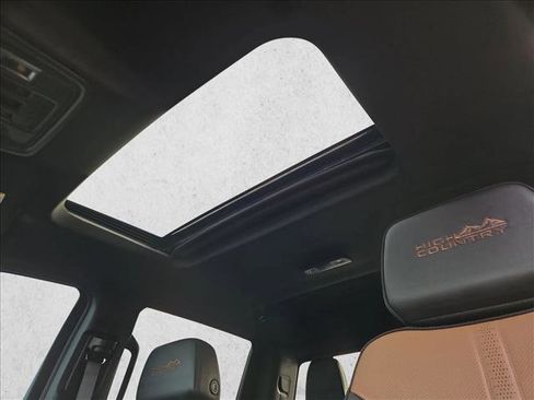 Used 2025 Chevrolet Silverado 1500 High Country w/ High Country Premium Package image 15