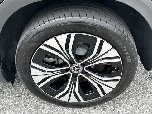 Certified 2026 Mercedes-Benz EQE 320+ SUV image 23