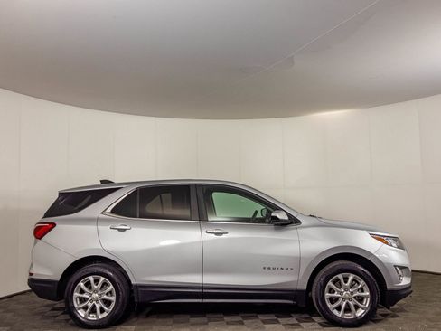 Used 2021 Chevrolet Equinox LT w/ LPO, Cargo Package AWD/4WD image 11