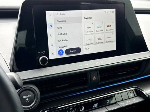 Used 2025 Toyota Prius FWD image 21