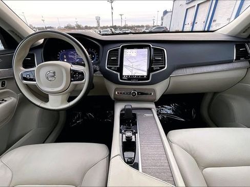 Used 2024 Volvo XC90 B6 Plus w/ Protection Package Premier image 15