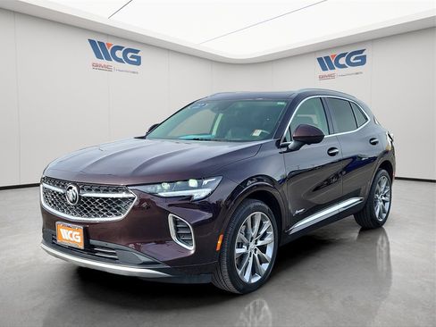 Used 2022 Buick Envision Avenir w/ Technology Package II image 5