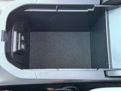 Used 2019 Toyota RAV4 XLE w/ Convenience Package AWD/4WD image 23