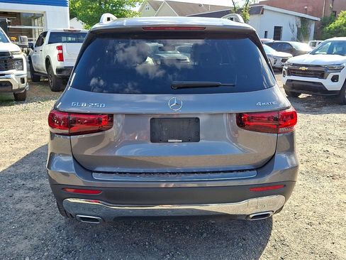 Used 2021 Mercedes-Benz GLB 250 4MATIC image 6