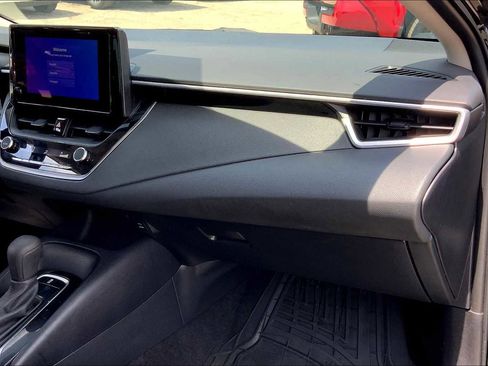 Used 2023 Toyota Corolla LE image 17