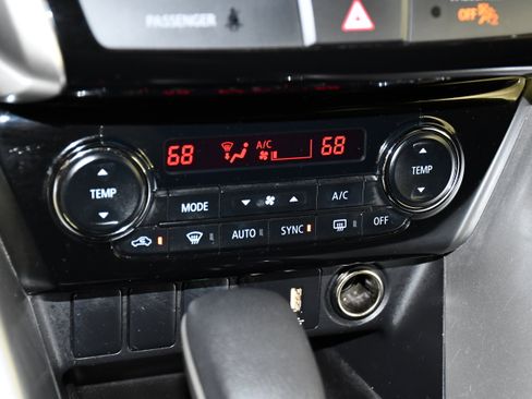 Used 2024 Mitsubishi Eclipse Cross SE AWD/4WD image 29