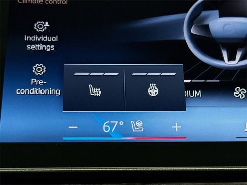 New 2026 BMW 740i image 21