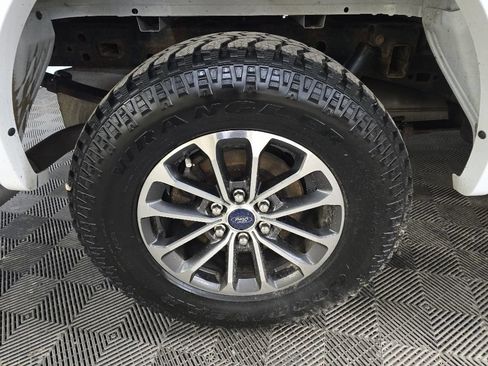 Used 2020 Ford F150 XLT w/ Equipment Group 302A Luxury AWD/4WD image 13