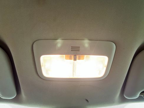 Used 2019 Toyota Corolla LE image 22