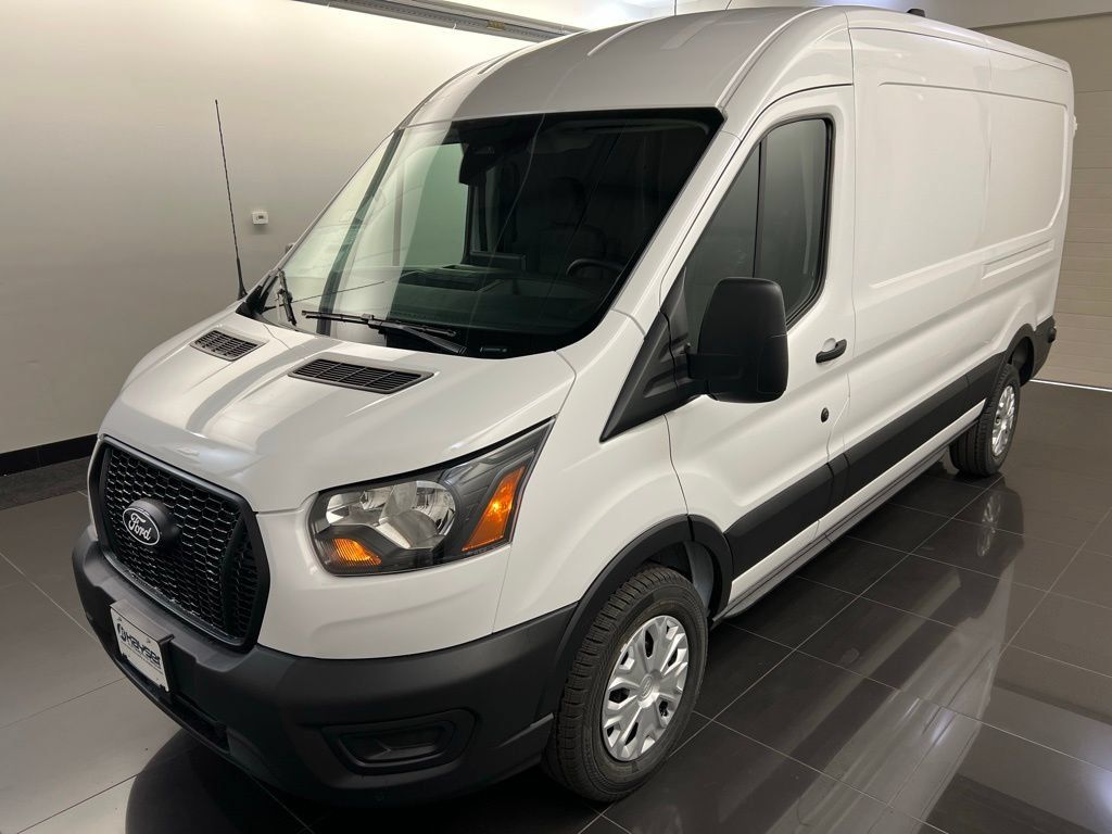 New 2026 Ford Transit 250 148 Medium Roof RWD image 3